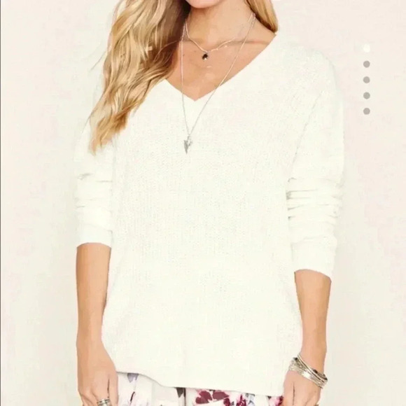 Forever 21 sweater - Picture 1 of 4